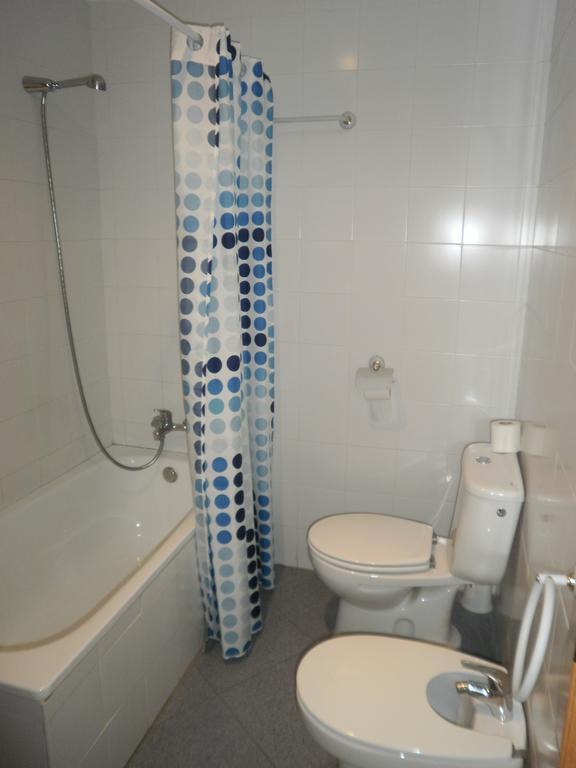 Hostal Miraflor De Las Cadenas Cuacos De Yuste Luaran gambar